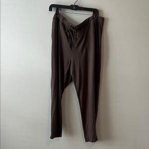 Lou & Grey Olive Sweatpants XL